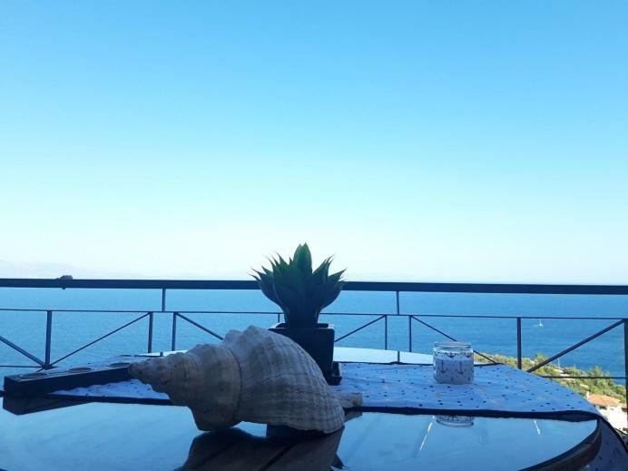 Sea And Sky Infinity Blue Apartment Gythio Exterior photo