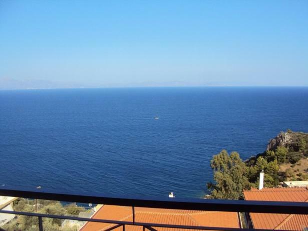 Sea And Sky Infinity Blue Apartment Gythio Exterior photo